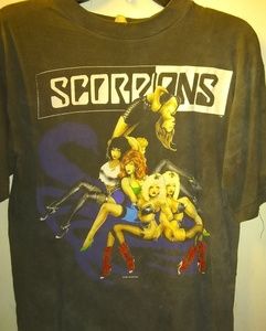 Authentic Vintage Scorpions 91 Tease me please me